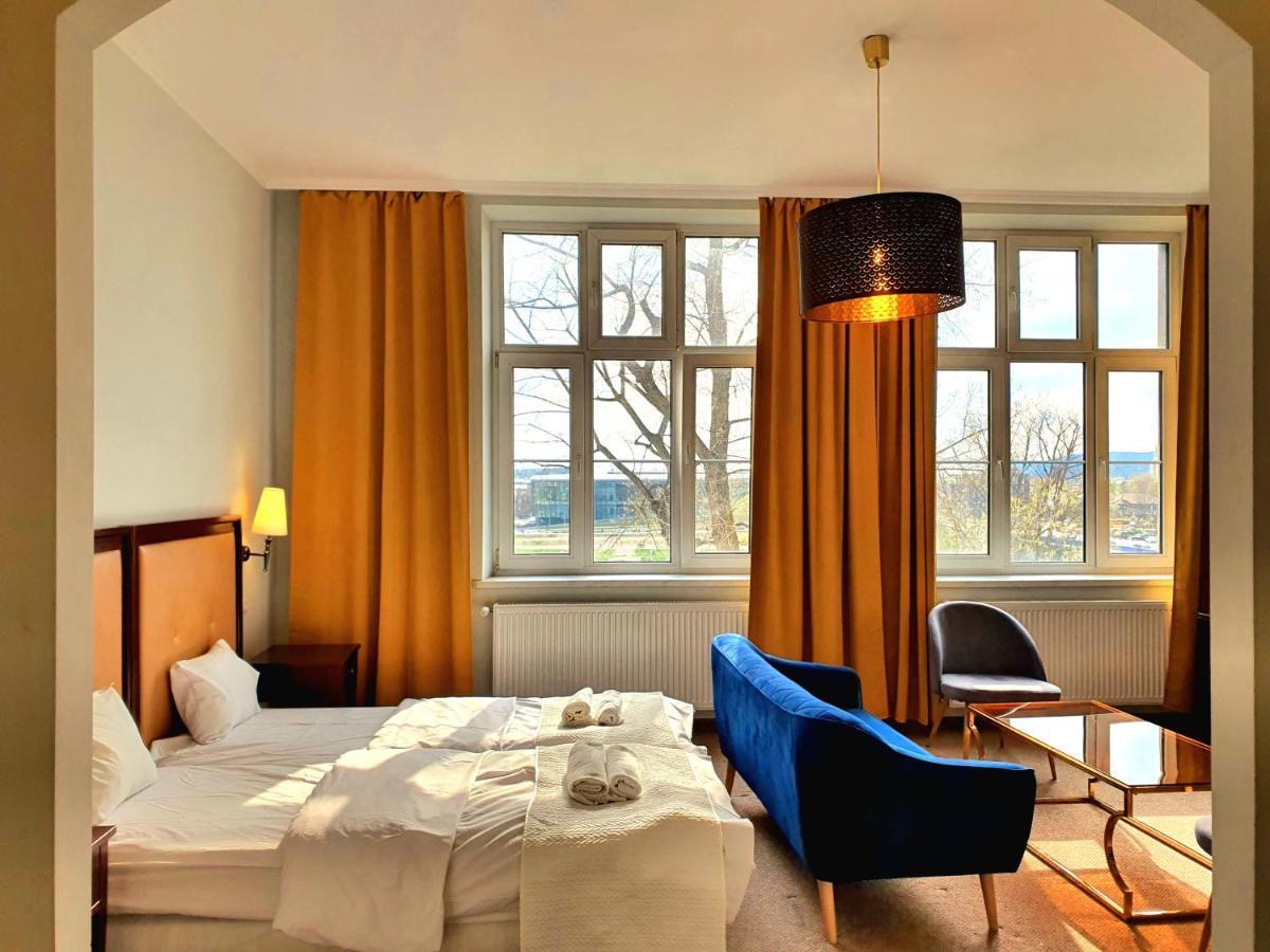 Holiday Suites Cracow كراكوفيا المظهر الخارجي الصورة
